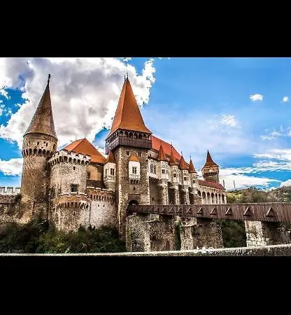 Ferienhaus Tip A La 300 M De Castel Hunedoara