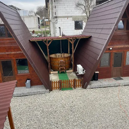 Tip A La 300 M De Castel Ferienhaus